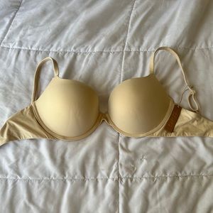 Skims fits everybody bra